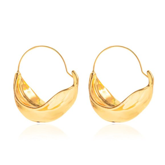 Emily Ratajkowski Inspired Wavy Hoop Earrings - Picture 8 of 10